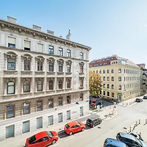  Apartment Zeus Design Schönbrunn